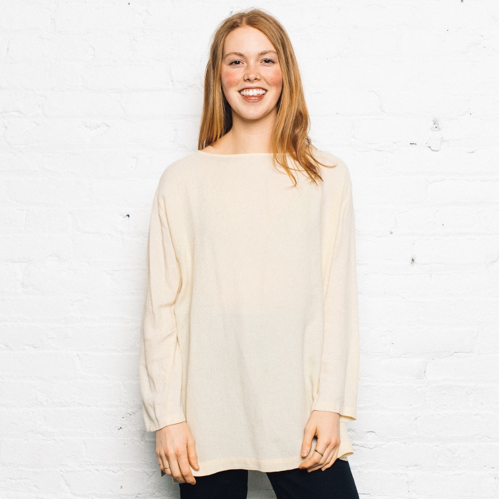 BLACK CRANE ‘Long Slit Top’ Tunic – cream, M