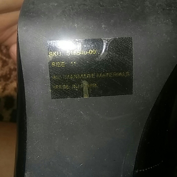 Heels - Picture 3 of 4