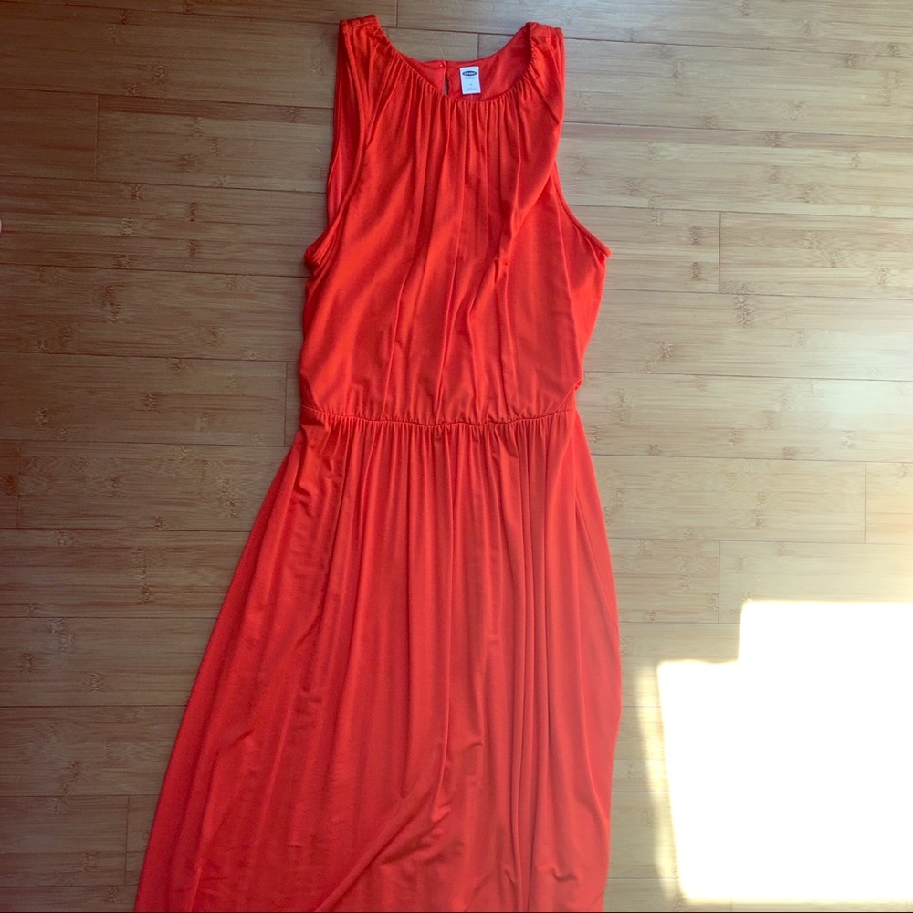 • Maxi Dress •