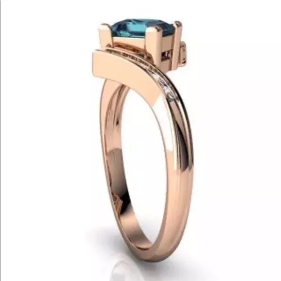 14k Rose Gold Alexandrite And Diamonds Ring - Picture 5 of 5
