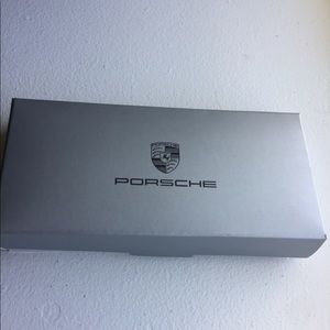 Porsche keychain crest Leather in beige