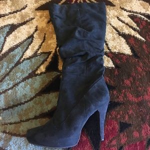 Suade knee boots