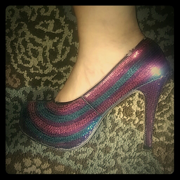 Iron fist heels - Picture 1 of 6