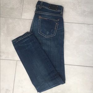 BUCKLE BLACK 28/32 Skinny.