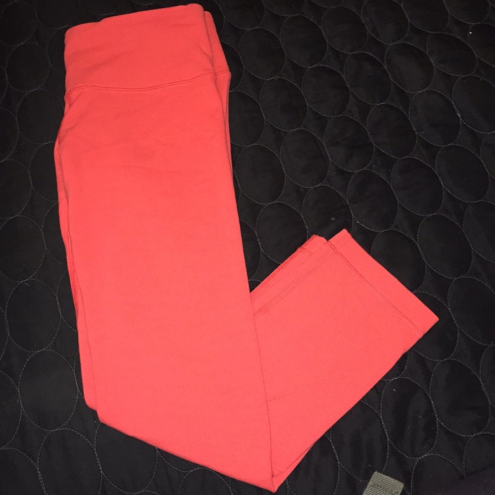 Lulu crops