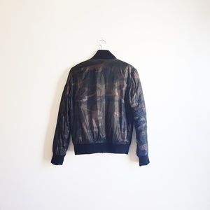 guess camo bomber jacket