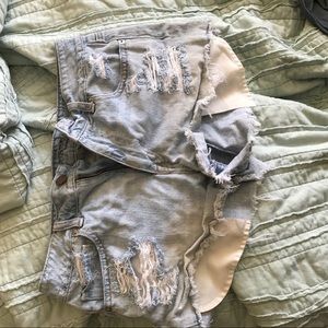 American Eagle Distressed light wash shorts size 8