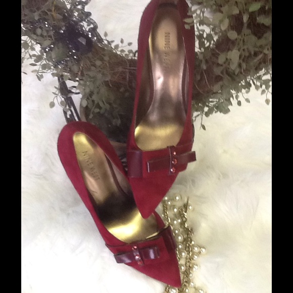 Nine West Shoes - 💖Gorgeous burgundy wine color Nine West pump💖
