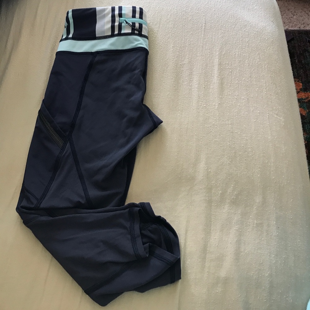 Lululemon Cropped Leggings Size 4
