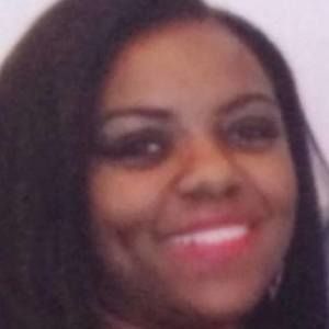 Meet your Posher, Lashona