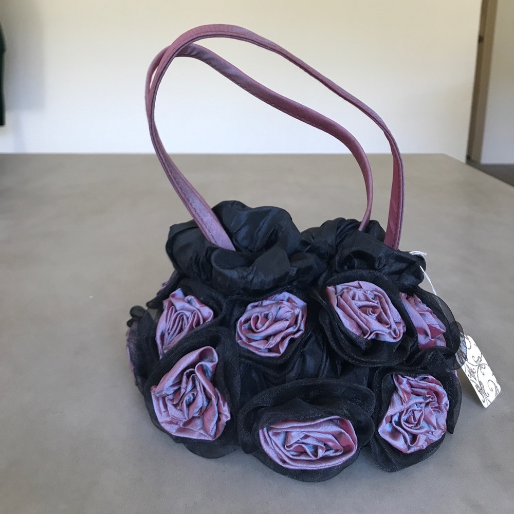 Vintage look purse