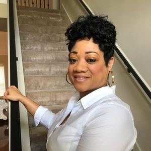 Meet your Posher, Latisha