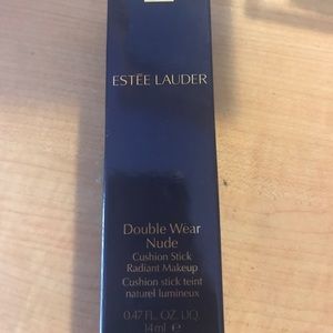 Estée Lauder doublewear cushion stick