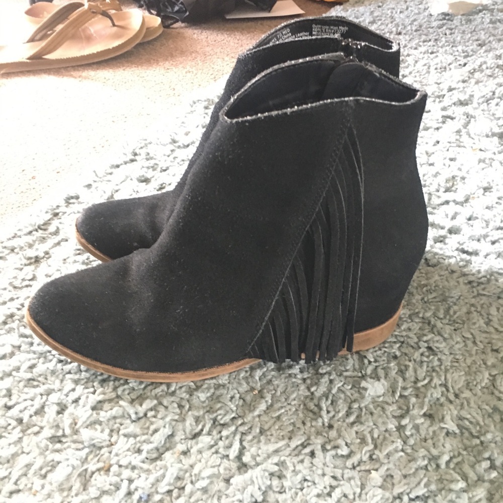 Black fringe booties