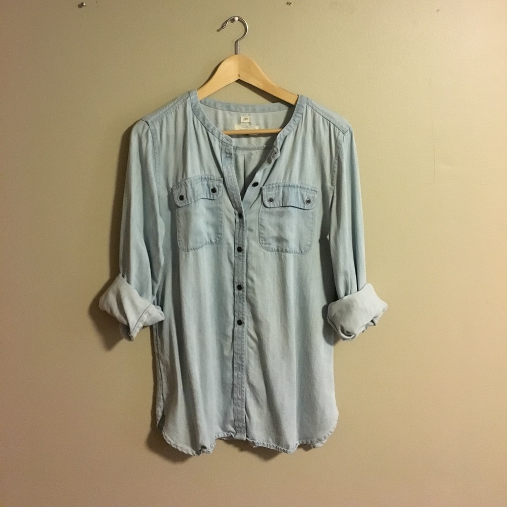 Soft chambray button up