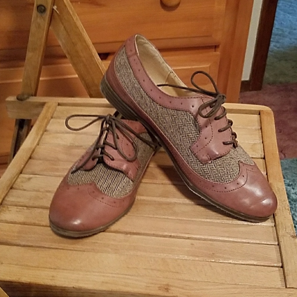 $$  *LIKE NEW*
