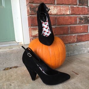 Bamboo Ankle Strap Pump Sz 8 1/2 Bamboo Ankle Strap Pump Sz 8 1/2
