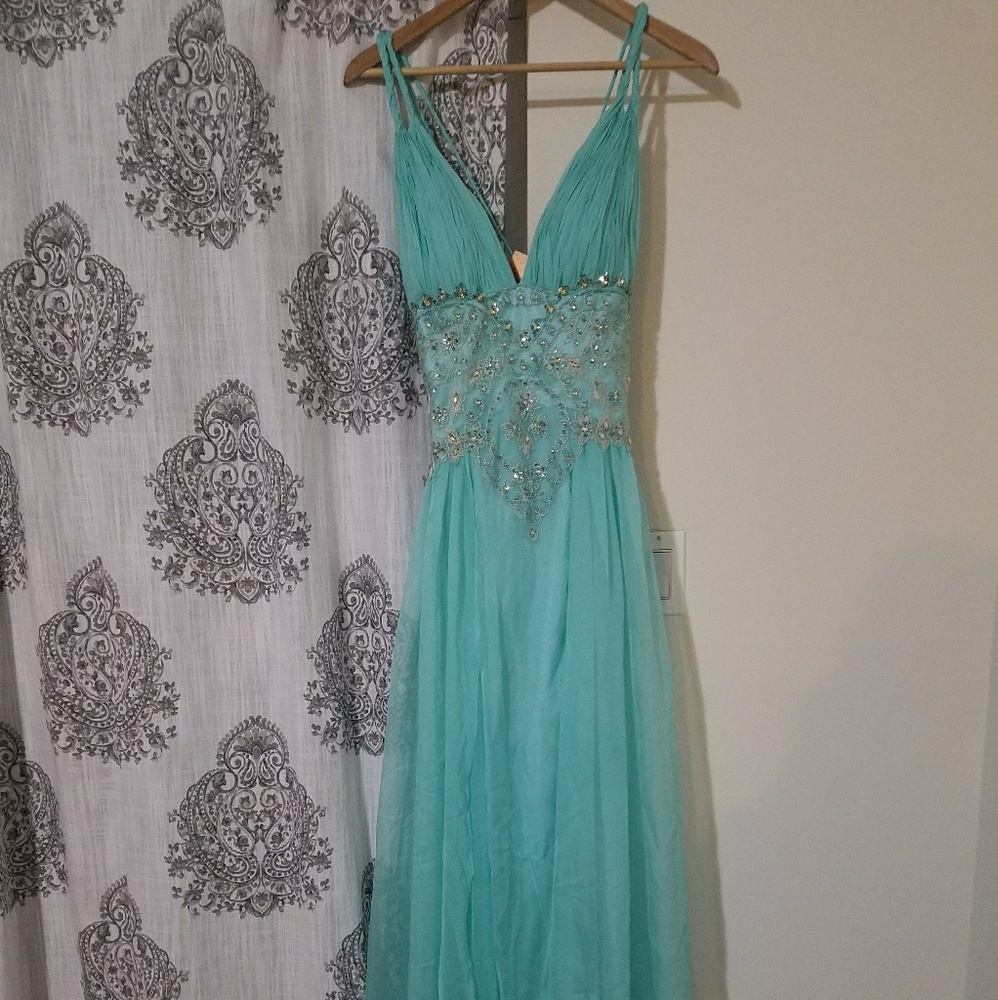 Brand new dress never worn tag attached