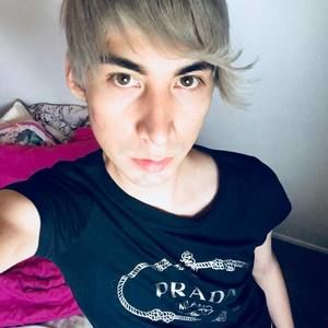 Meet your Posher, Sky