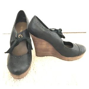black wedge shoes