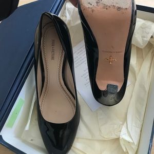 Pour la Victoire pumps