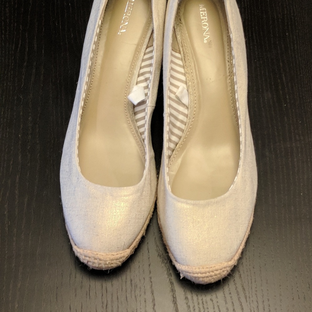 Natural wedge - Size 11 - Neutral - Veery Cute!