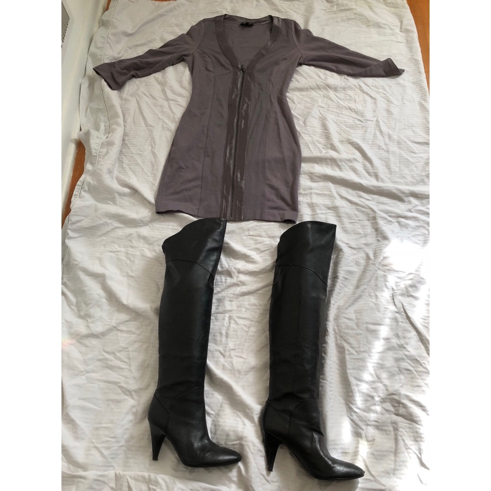 Zip front gray Bebe mini dress