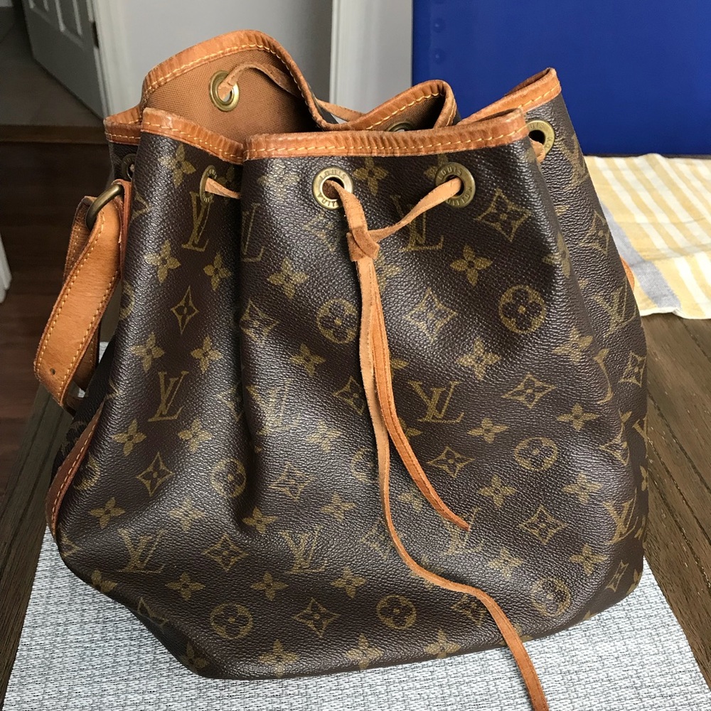 Authentic Louis Vuitton Petit Noe