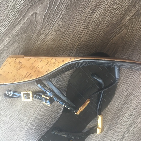 Tory Burch black sandal 7.5. 2” wedge w/Gold T - Picture 5 of 6