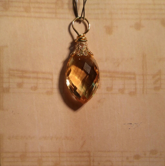 #0147 Golden Citrine Briolette Pendant - Picture 3 of 3