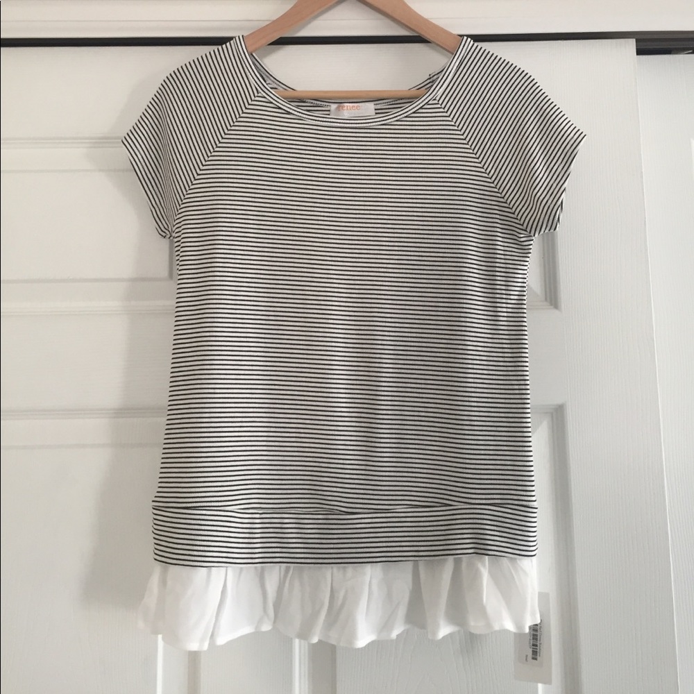 NWT Renee C B&W Ruffle Bottom Tee S
