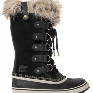 Never Worn! Sorel Joan of Arctic boots in Black