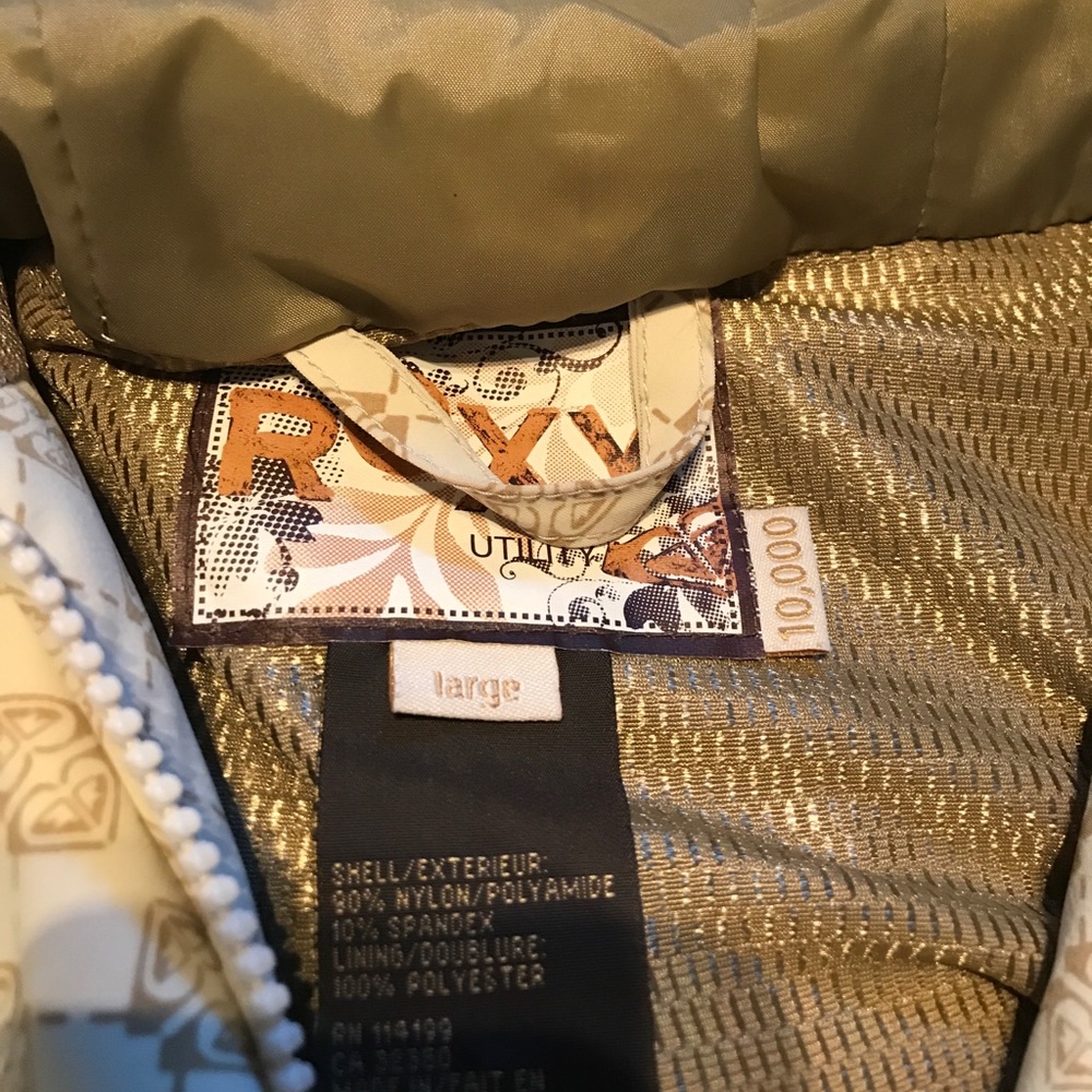 Roxy snowboarding jacket - Picture 2 of 3