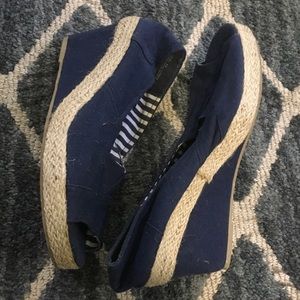 Chinese Luandry wedges Chinese Luandry wedges