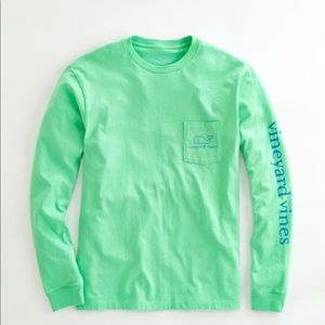 Vineyard Vines green long sleeve pocket tee Vineyard Vines green long sleeve pocket tee