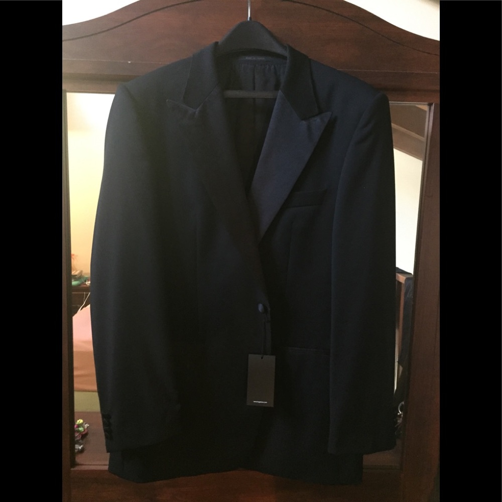 Hugo Boss Genuine Wool tuxedo (Black)