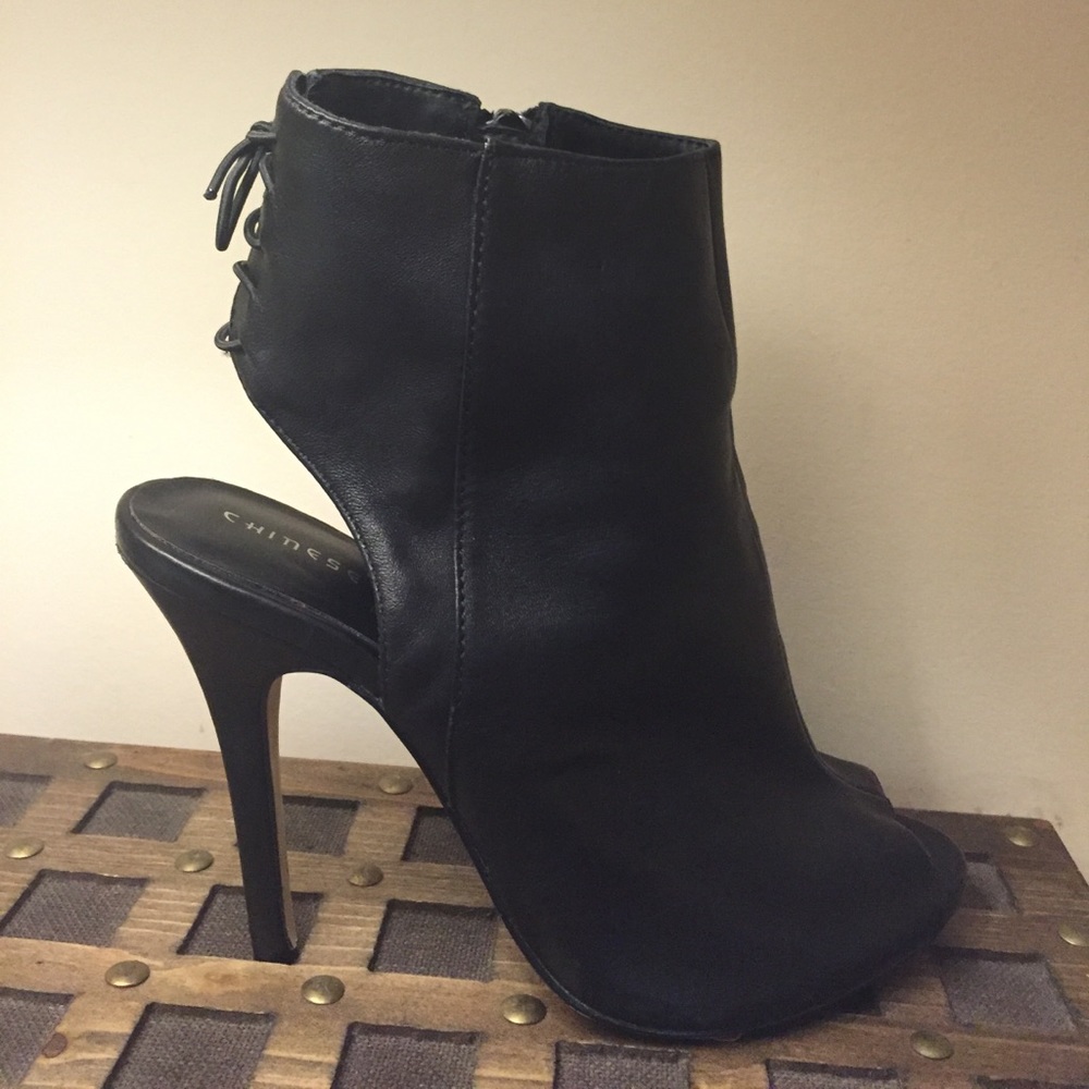 Chinese Laundry jinxy black leather peeptoe boots