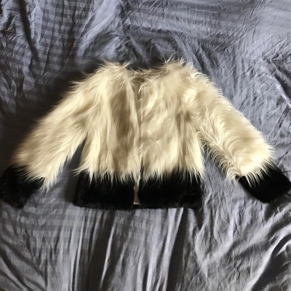 Urban outfitters faux fur jacket - Picture 1 of 6