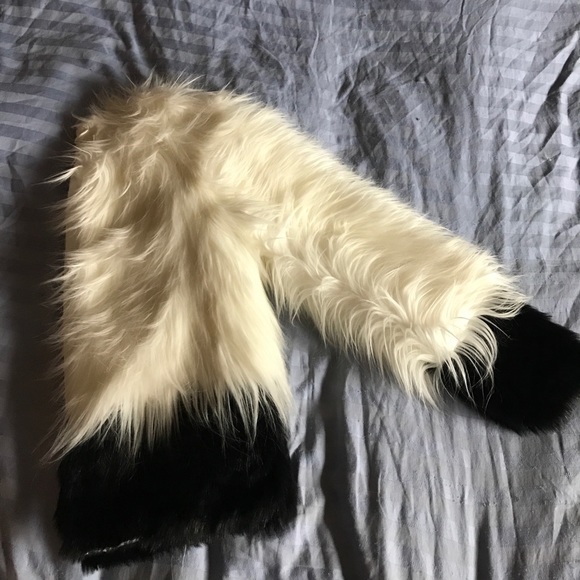 Urban outfitters faux fur jacket - Picture 5 of 6