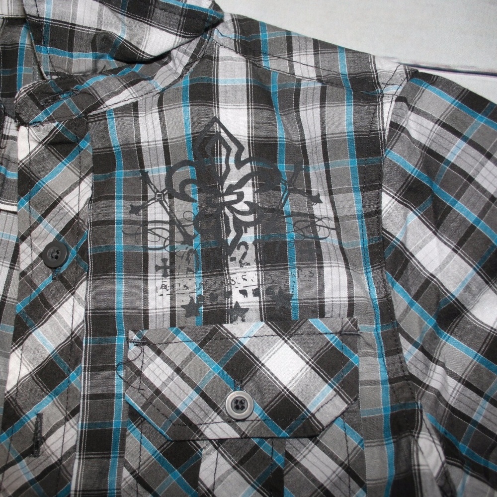 Collared Shirt - Picture 2 of 3