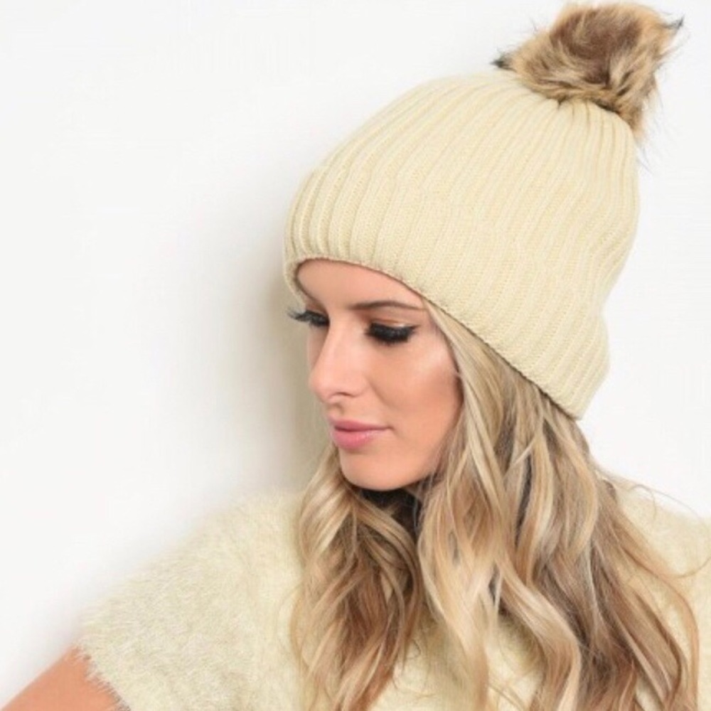🆕Premium Pom Beanies Assorted Colors