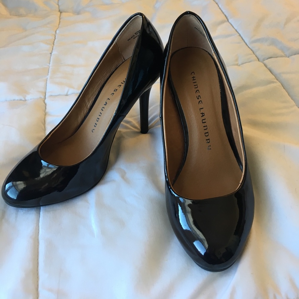 Chinese Laundry black patent heels, size 5
