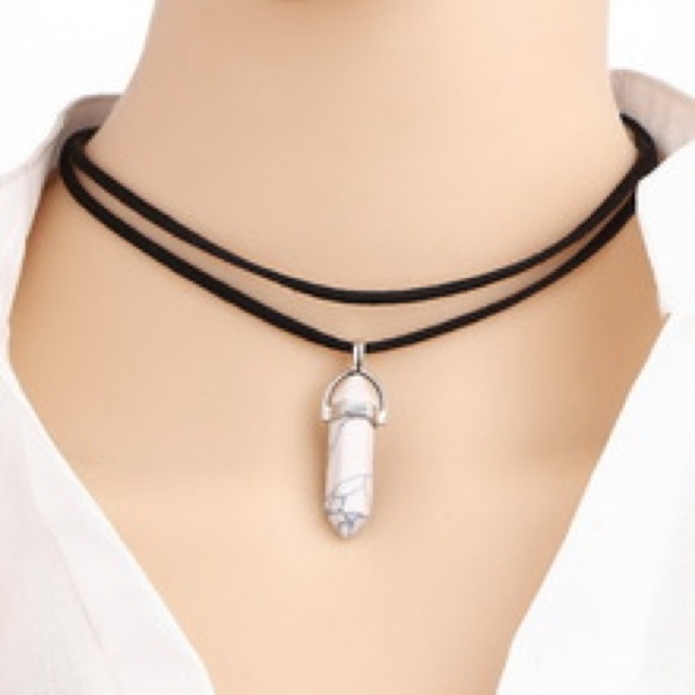 NWT Healing Stone Choker Necklace