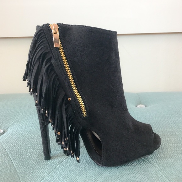 🎉🎉Host Pick🎉🎉🖤Camila Booties🖤 - Picture 3 of 5