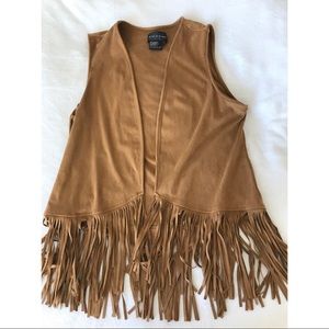 Faux brown suede vest 🛍
