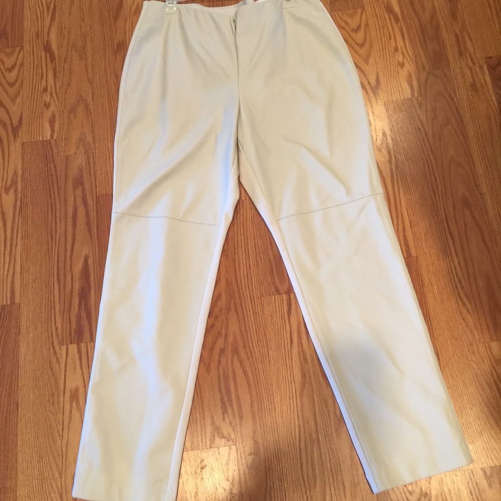 Chico's pants size 3