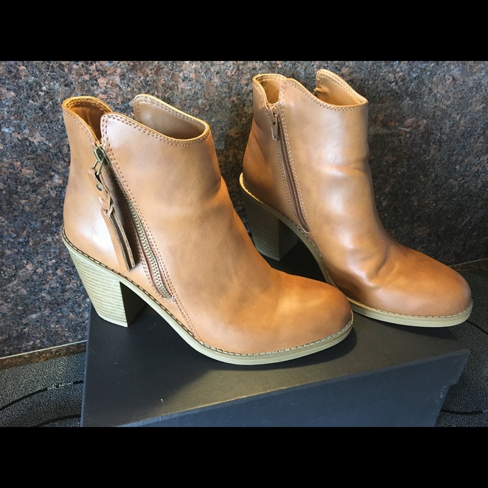 American Rag Women's Ankle Boots