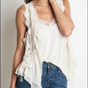 UMGEE lace vest