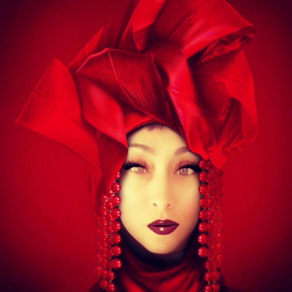 Meet your Posher, Issa