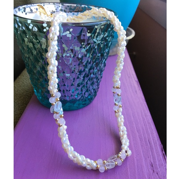 Jewelry - 🔥B1G2 FREE🔥 Genuine Pearl 3 Strand Gold Necklace